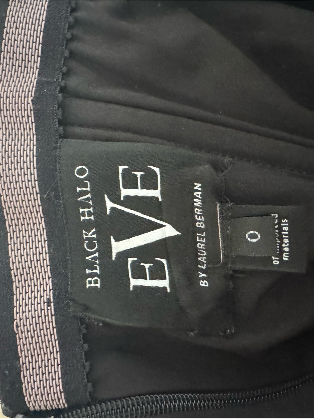 Black Halo Eve Formal Dress size: 0 - Picture 4 of 4